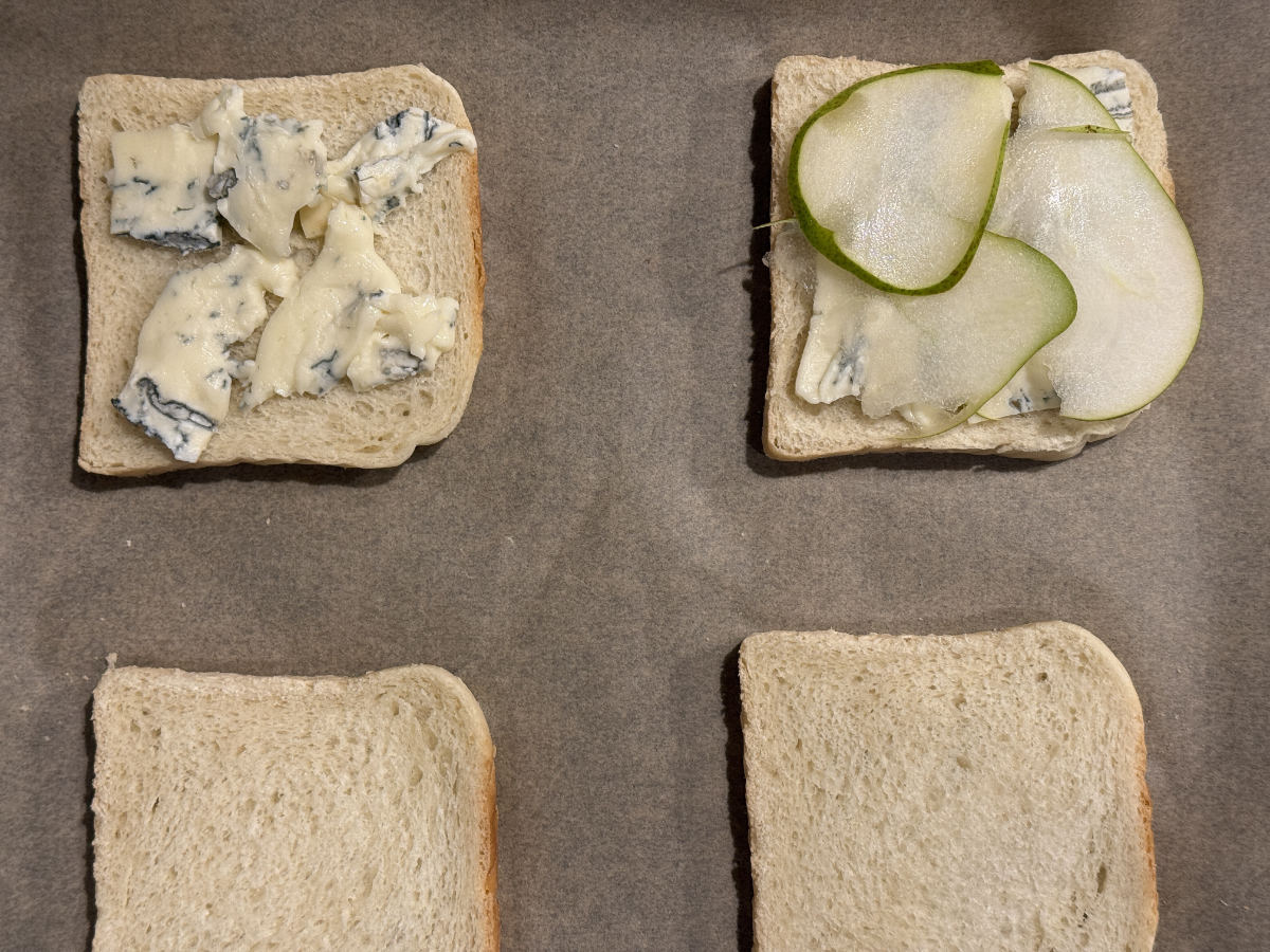 Blauschimmelkaese und Birne