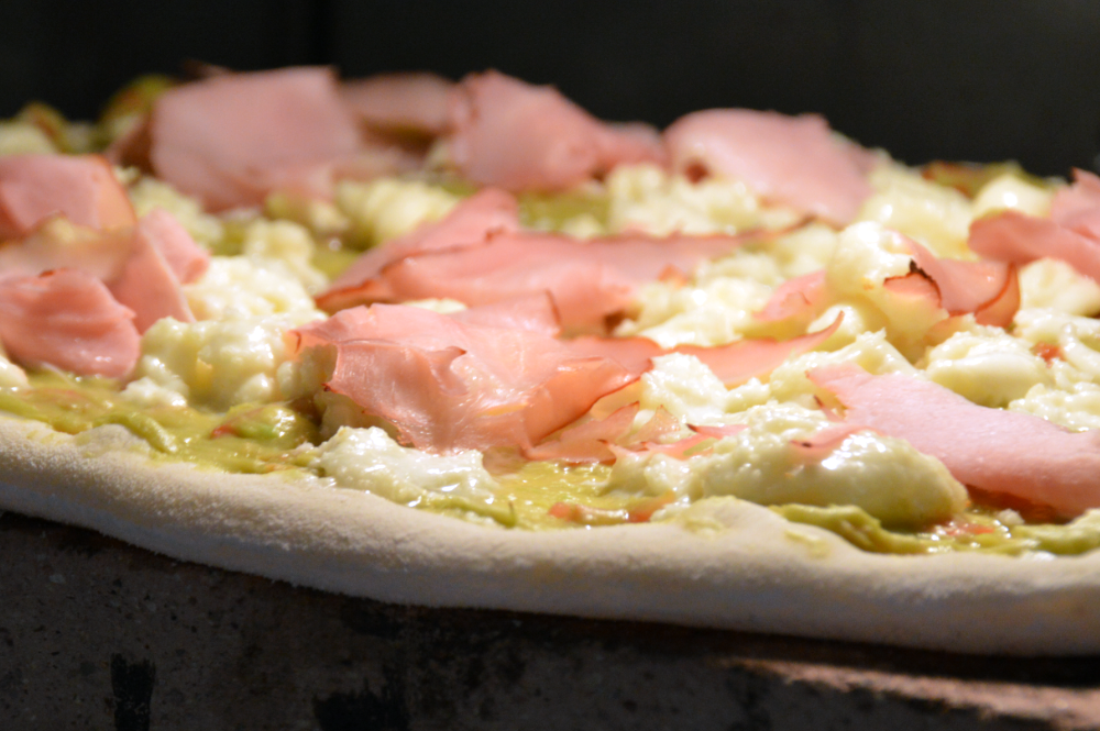 Pizza Avocado Mit Schinken Ja Das Schmeckt