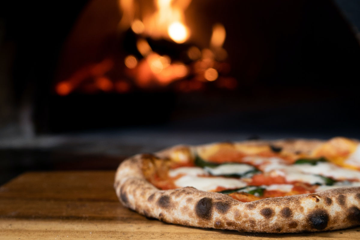 So backst du eine Pizza mit Leoparding Muster